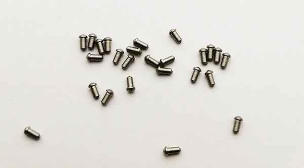 Procesamiento de piezas de aluminio piezas de cobre herrajes no estándar juntas de cobre tornillos de cobre no estándar mecánica estúpida 1/2-13